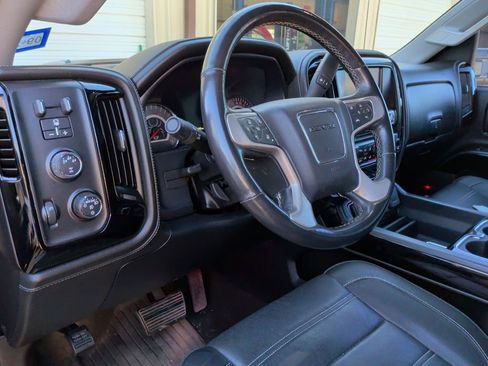 Used 2016 GMC Sierra 2500 Denali w/ Duramax Plus Package image 10