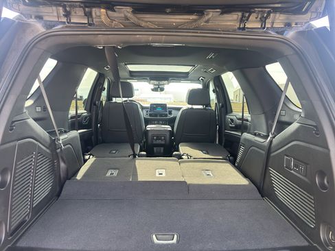 Used 2023 Chevrolet Tahoe High Country AWD/4WD image 14