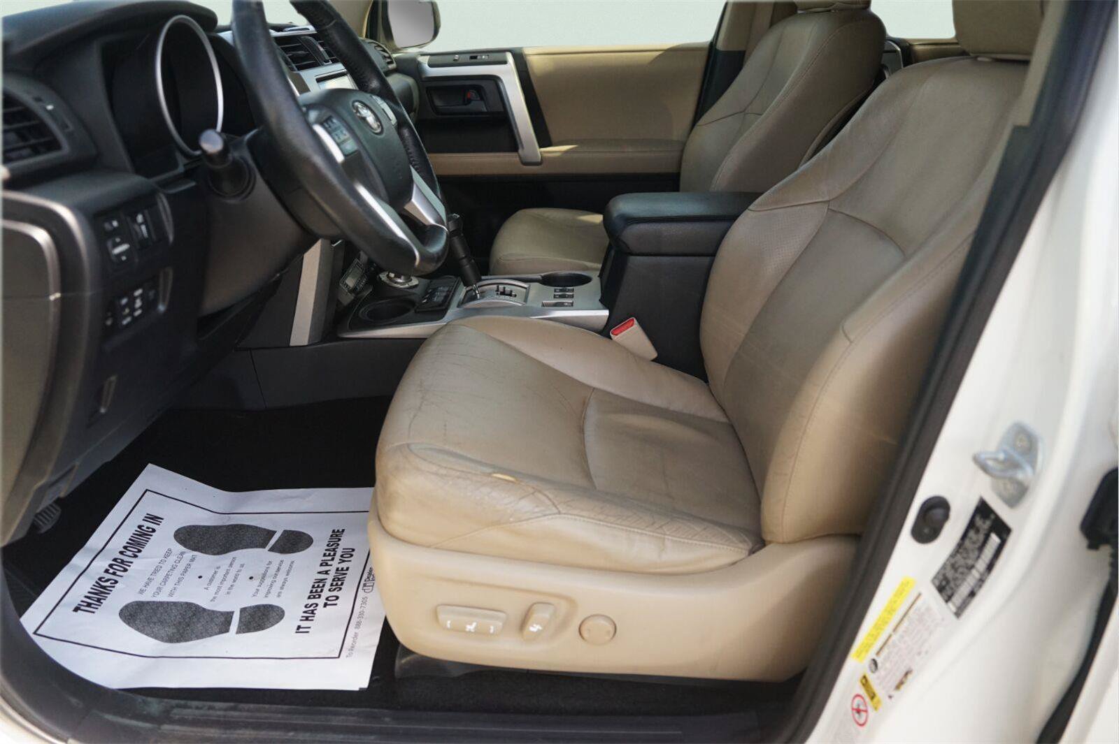 Used 2012 Toyota 4Runner Limited AWD/4WD image 9