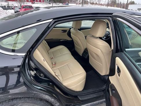 Used 2015 Toyota Avalon XLE Touring image 9