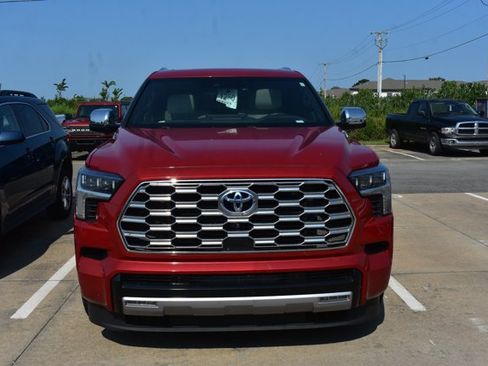Used 2024 Toyota Sequoia Capstone AWD/4WD image 2