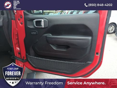 Used 2024 Jeep Wrangler Unlimited Sport AWD/4WD image 30