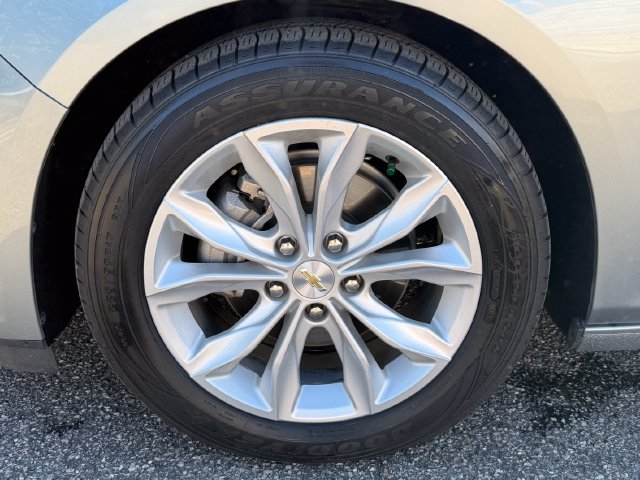 Used 2025 Chevrolet Malibu LT FWD image 10