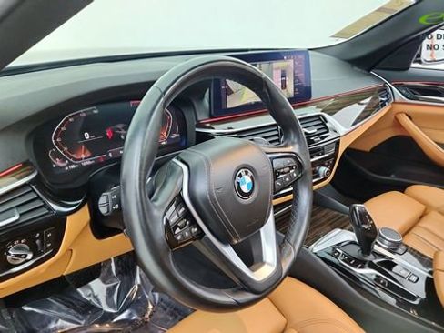 Used 2021 BMW 530i w/ Convenience Package RWD image 19