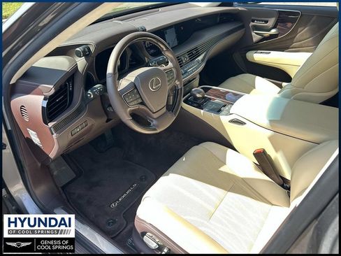 Used 2019 Lexus LS 500 AWD w/ Luxury Package image 14