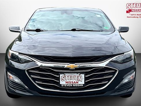 Used 2023 Chevrolet Malibu LT image 2