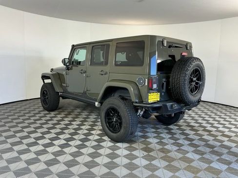 Used 2015 Jeep Wrangler Unlimited Rubicon w/ Katzkin Premium Leather Group AWD/4WD image 7