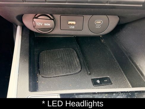 Used 2024 Hyundai Elantra Limited FWD image 31