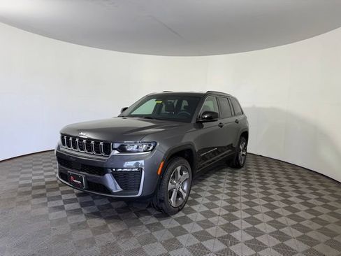 New 2026 Jeep Grand Cherokee Limited AWD/4WD image 3