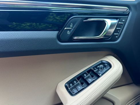 New 2026 Porsche Macan AWD/4WD image 12
