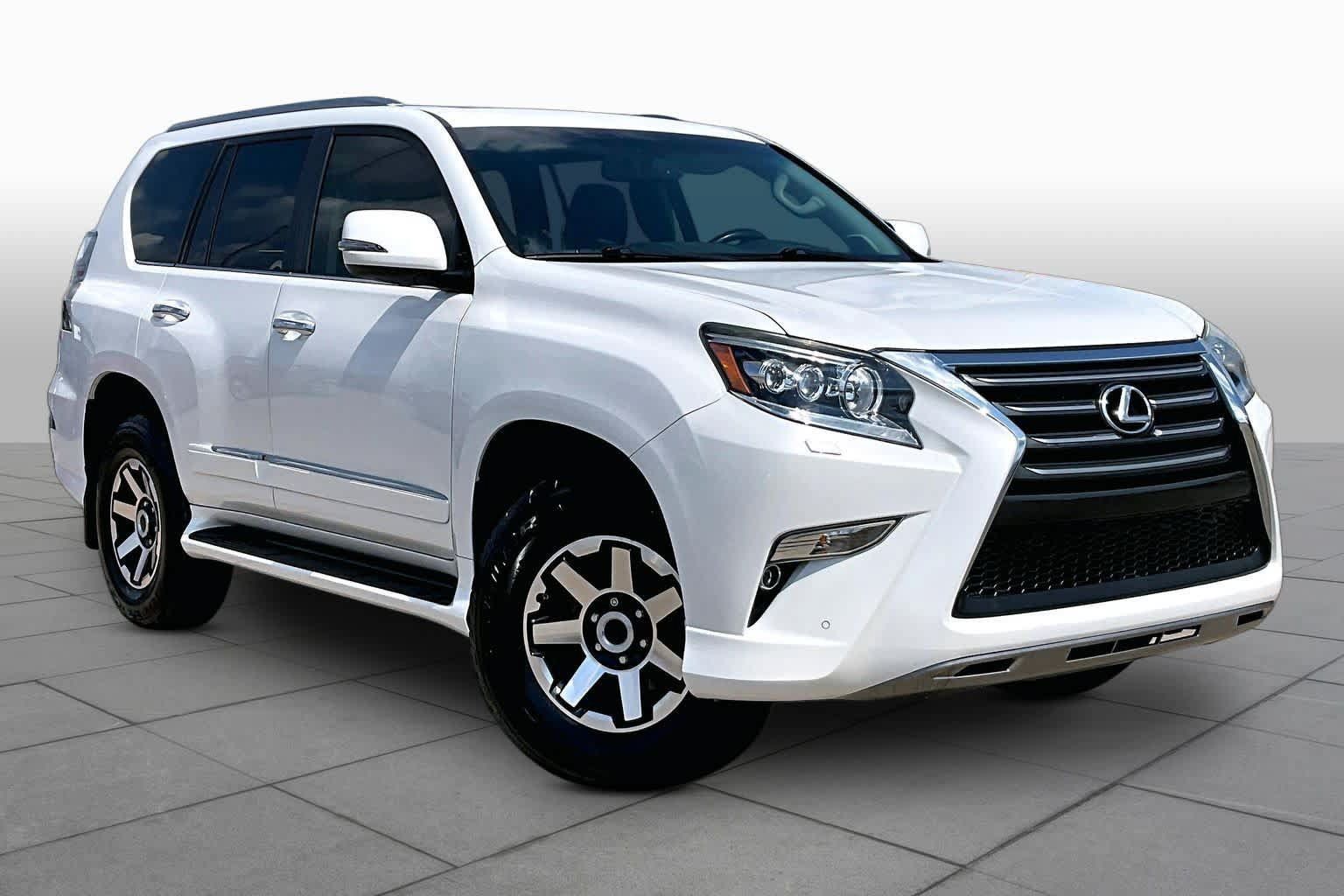 Used 2016 Lexus GX 460 w/ Premium Package AWD/4WD image 3