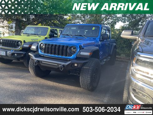 Used 2024 Jeep Gladiator Rubicon w/ Convenience Group AWD/4WD image 1