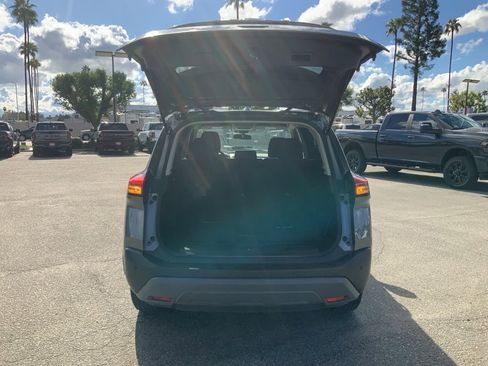 Used 2023 Nissan Rogue SV image 7
