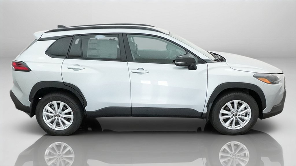 New 2026 Toyota Corolla Cross LE FWD image 7