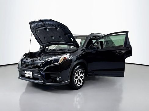 Used 2022 Subaru Forester Premium AWD/4WD image 19