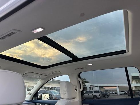 New 2026 Buick Enclave Avenir w/ Super Cruise Package image 22