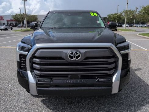 Used 2024 Toyota Tundra Limited AWD/4WD image 9