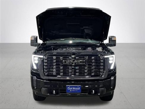 Used 2024 GMC Sierra 2500 Denali Ultimate image 5