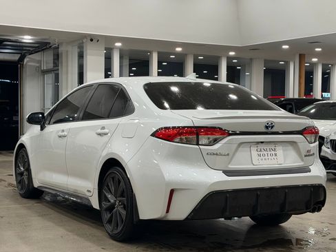 Used 2023 Toyota Corolla LE image 4