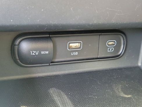 Certified 2024 Kia Seltos EX FWD image 30