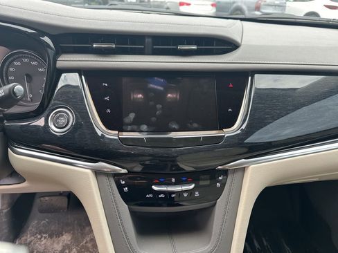 Used 2023 Cadillac XT6 Premium Luxury w/ Technology Package image 10