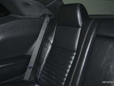 Used 2009 Dodge Challenger R/T image 18