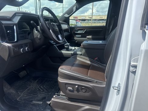 Used 2022 GMC Sierra 1500 Denali AWD/4WD image 12