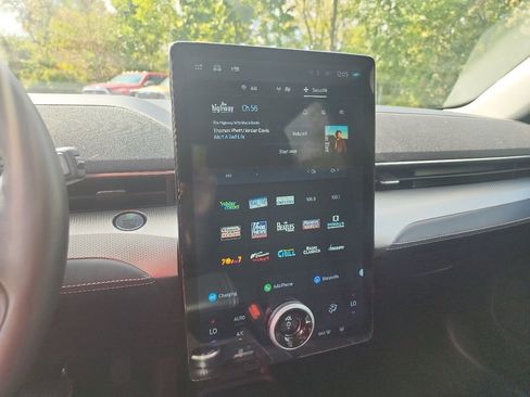 Used 2022 Ford Mustang Mach-E Select image 26