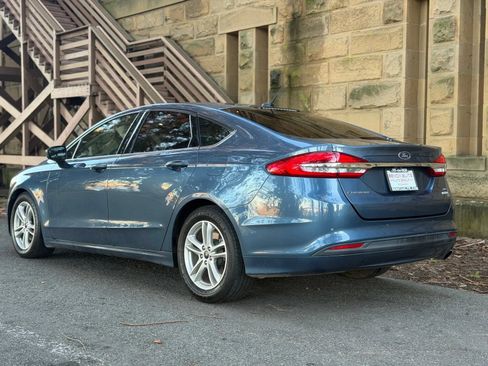 Used 2018 Ford Fusion SE w/ Fusion SE Technology Package FWD image 30