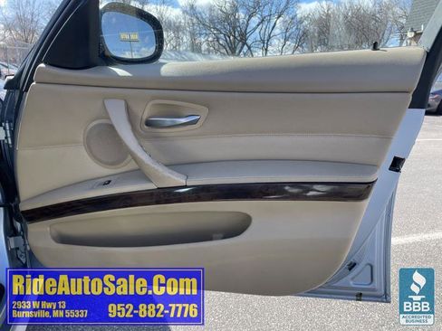 Used 2011 BMW 328i xDrive Sedan image 13