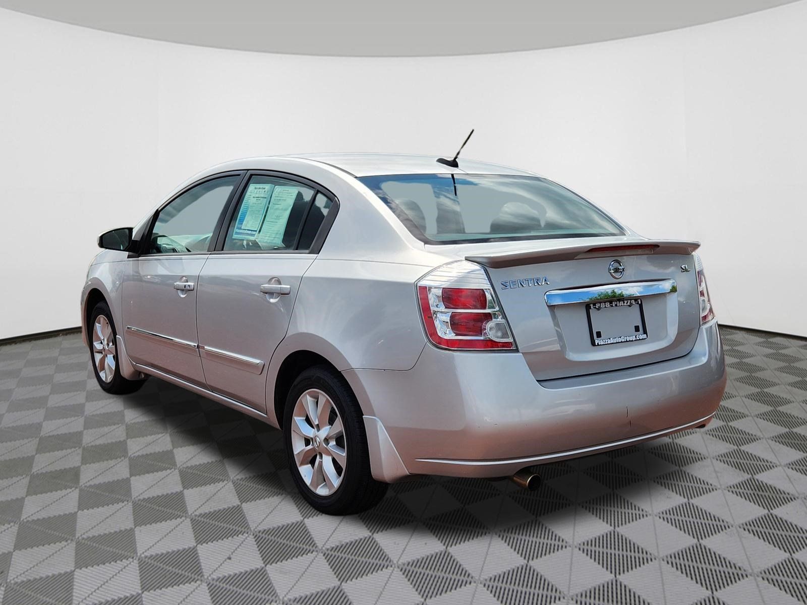 Used 2012 Nissan Sentra 2.0 SL w/ Special Value Pkg FWD image 3