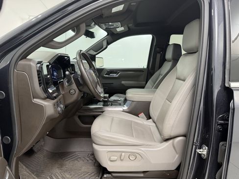 Used 2024 Chevrolet Silverado 1500 LTZ image 19