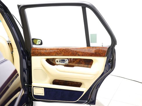 Used 2000 Bentley Arnage Red Label image 70