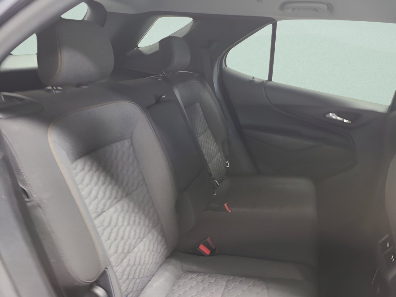 Used 2018 Chevrolet Equinox LT FWD image 14
