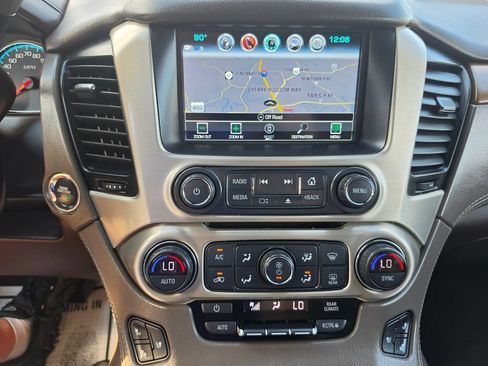 Used 2020 GMC Yukon Denali w/ Denali Ultimate Package AWD/4WD image 27