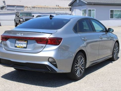 Used 2023 Kia Forte GT-Line w/ GT-Line Premium Package FWD image 5