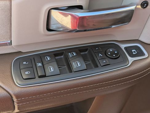 Used 2019 RAM 2500 Laramie image 25