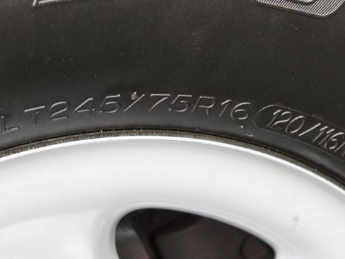 Used 2020 Chevrolet Express 3500 w/ Driver Convenience Package image 40