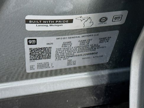 Used 2025 GMC Acadia Elevation image 12