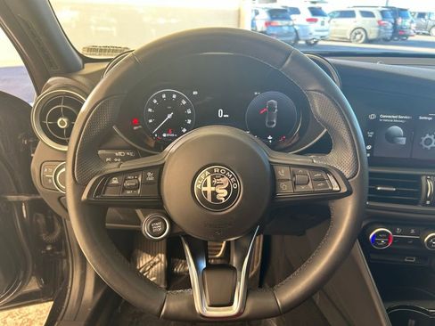 New 2024 Alfa Romeo Giulia Ti w/ Performance Driving Package image 36