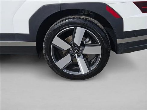 Used 2025 Hyundai Santa Fe Limited image 9