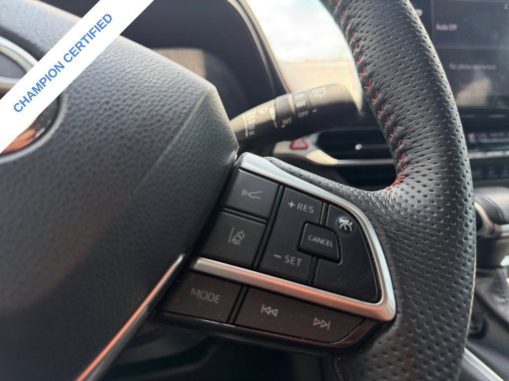 Used 2023 Toyota Sienna XSE FWD image 22
