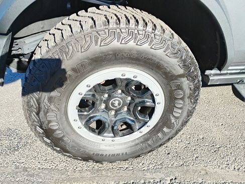 Used 2024 Ford Bronco Outer Banks w/ Sasquatch Package image 9