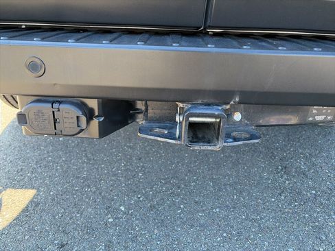 Used 2021 Ford Transit 250 Medium Roof AWD image 18