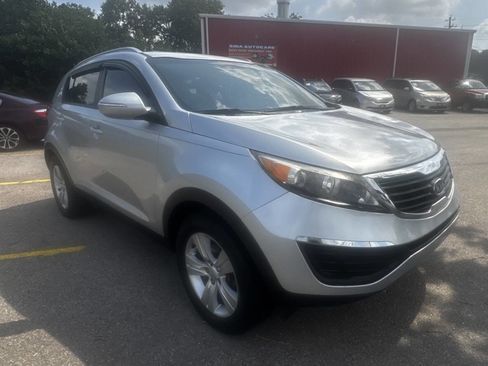 Used 2012 Kia Sportage LX w/ Convenience Pkg image 8