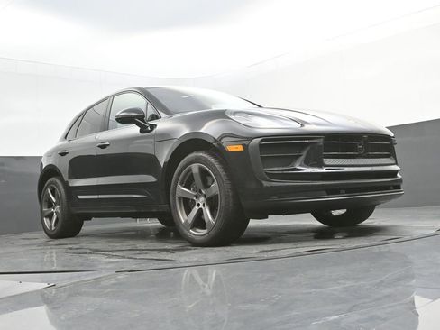 New 2026 Porsche Macan image 37