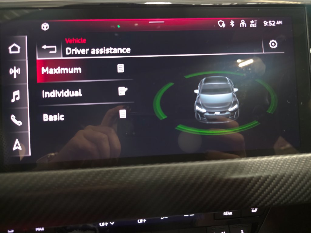Certified 2023 Audi e-tron GT Prestige AWD/4WD image 36