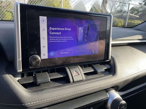 Used 2024 Toyota RAV4 XLE image 38