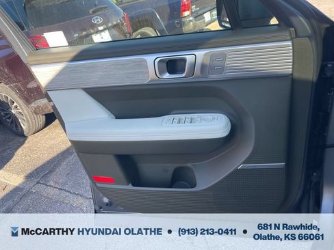 Used 2025 Hyundai Santa Fe Calligraphy AWD/4WD image 32