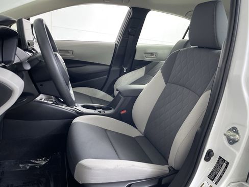 Used 2023 Toyota Corolla LE FWD image 12